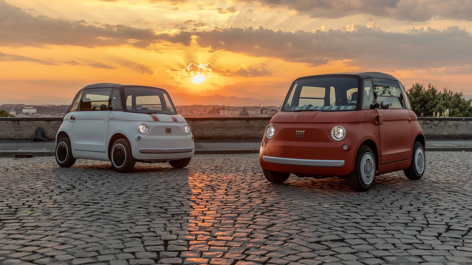 Η FIAT ενισχύει την οικογένεια του Topolino με την προσθήκη του νέου χρώματος Corallo και στην έκδοση  Dolcevita, την παρουσίαση των εκδόσεων Topolino